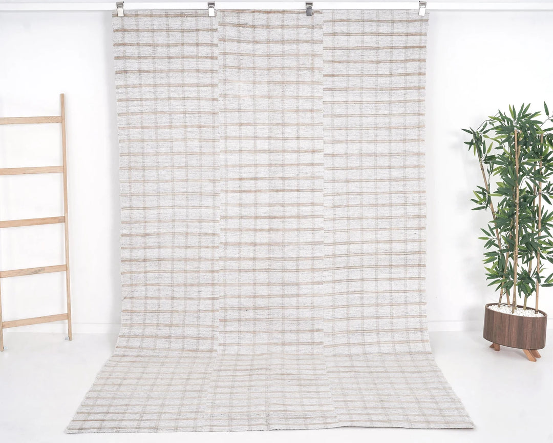 Neutral Kilim Rug 5' 11" x 9' 5" | No. VR41250