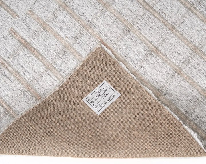 Neutral Kilim Rug 5' 11" x 9' 5" | No. VR41250
