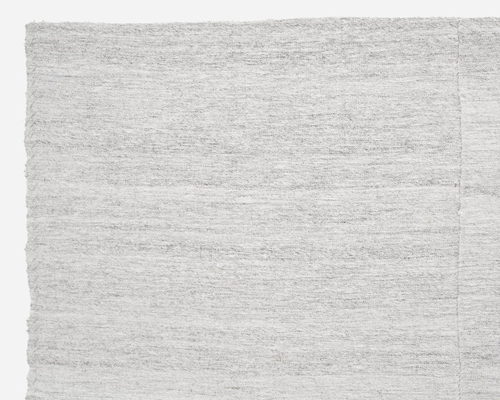 White Kilim Rug 6' 1" x 8' 5" | No. VR41580