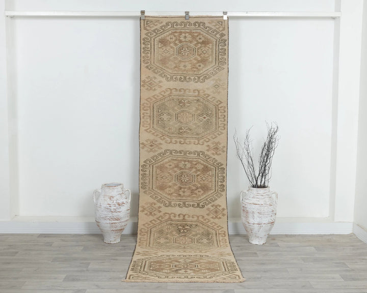Runner Rug 2' 8" x 9' 7" | No. VR41671