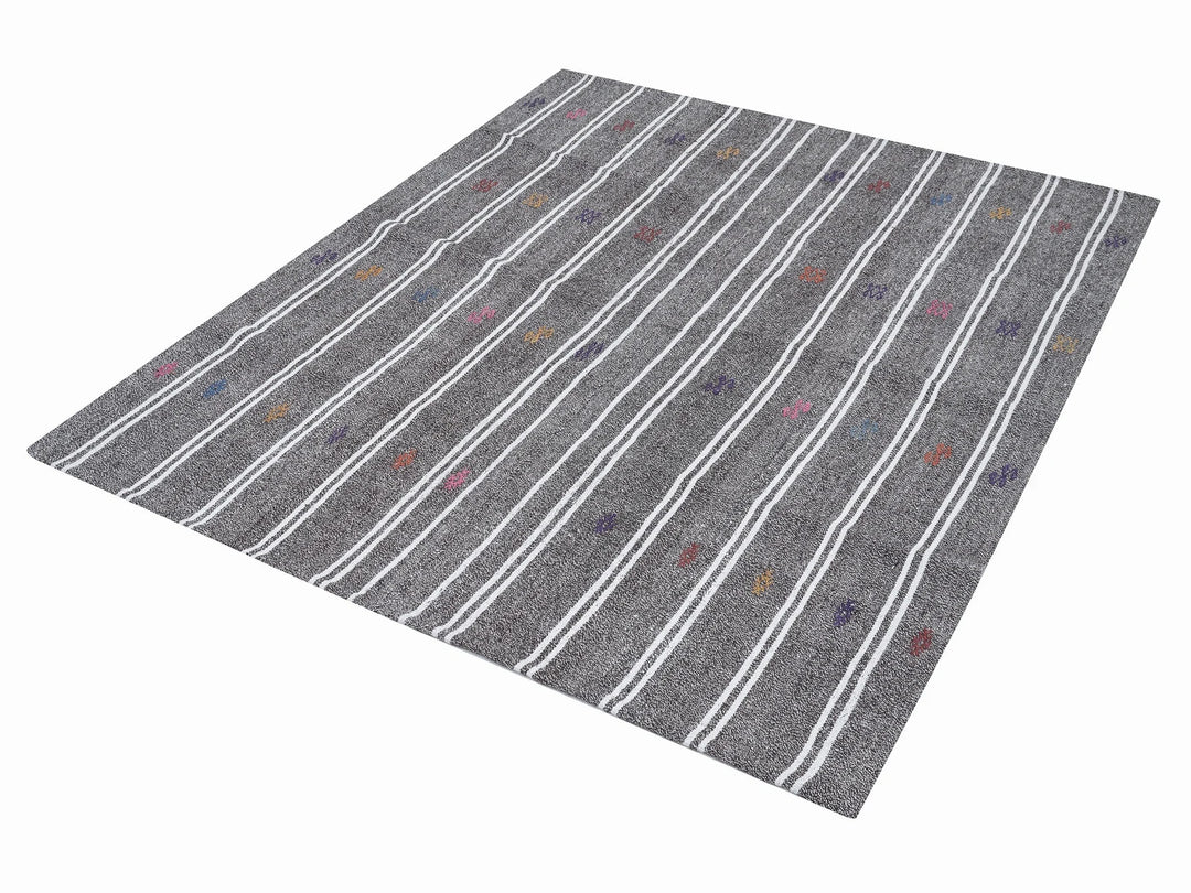 Gray Kilim Rug 5' 8" x 7' | No. VR41722