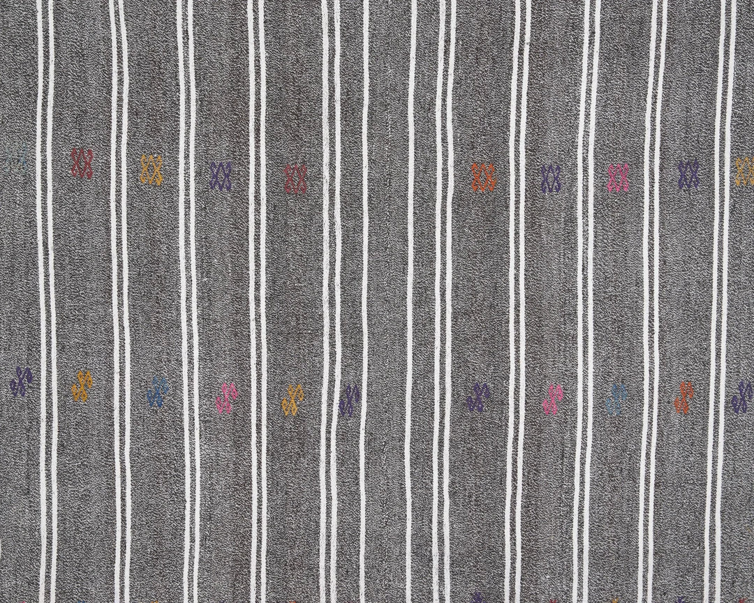 Gray Kilim Rug 5' 8" x 7' | No. VR41722