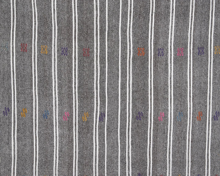 Gray Kilim Rug 5' 8" x 7' | No. VR41722