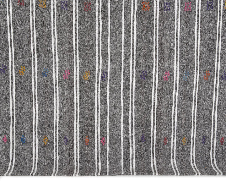 Gray Kilim Rug 5' 8" x 7' | No. VR41722