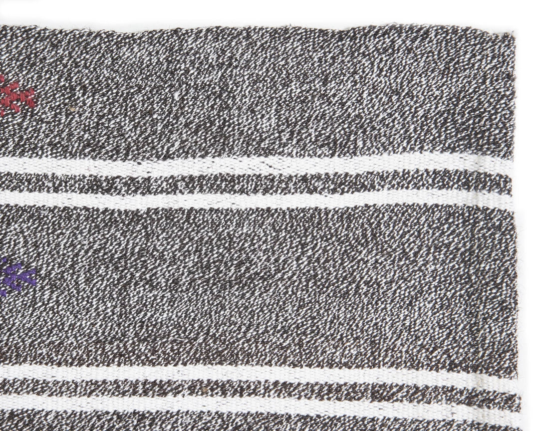 Gray Kilim Rug 5' 8" x 7' | No. VR41722