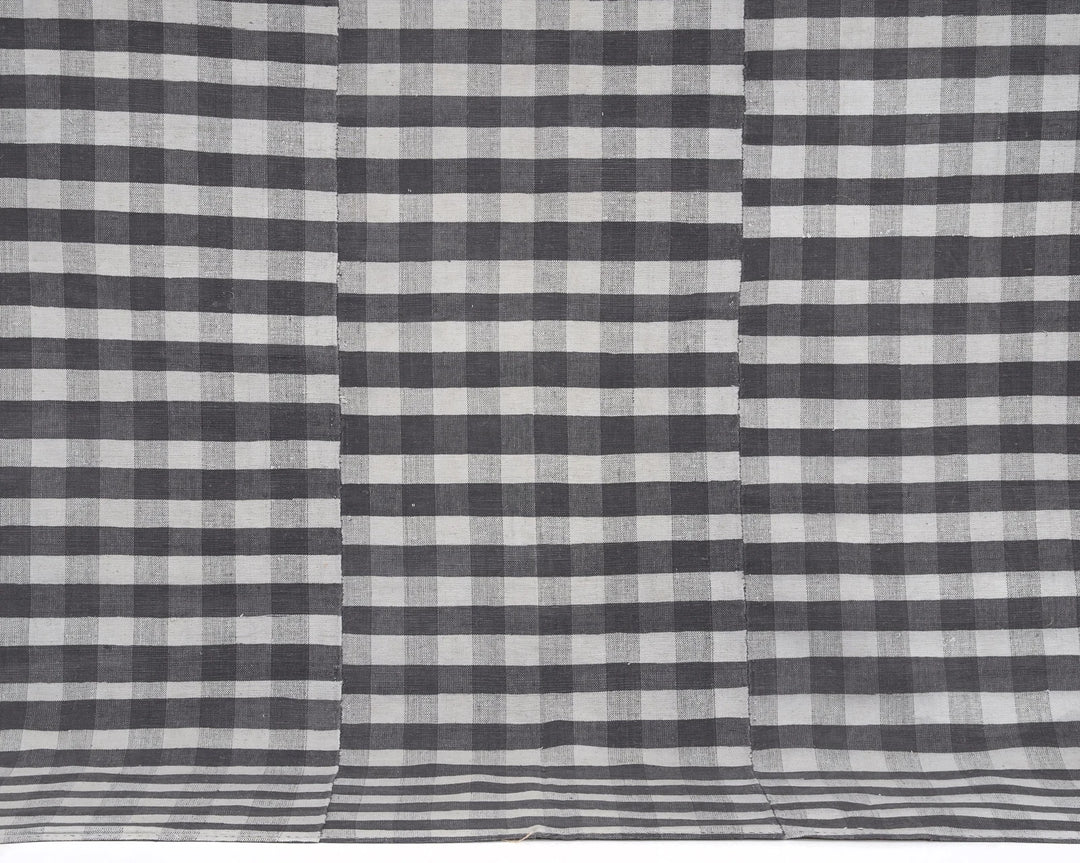 Kilim Rug 5' 2" x 7' 8" | No. VR41788