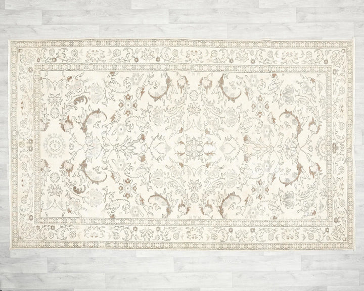 Beige Turkish Oushak Rug 8'11" x 6'3" Hand-Knotted | No. VR42107