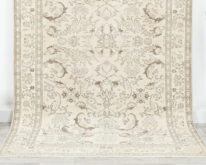 Beige Turkish Oushak Rug 8'11" x 6'3" Hand-Knotted | No. VR42107