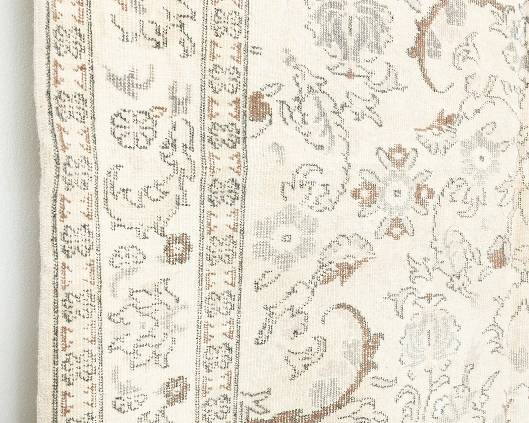 Beige Turkish Oushak Rug 8'11" x 6'3" Hand-Knotted | No. VR42107