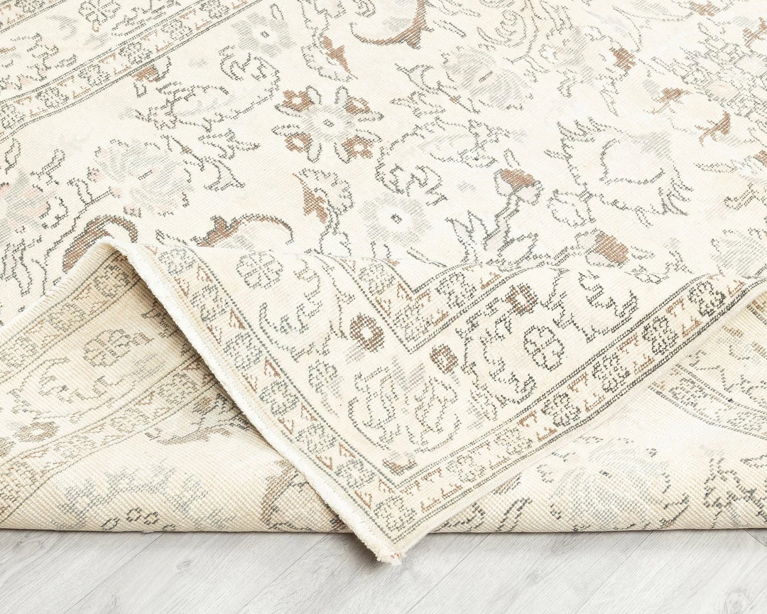 Beige Turkish Oushak Rug 8'11" x 6'3" Hand-Knotted | No. VR42107