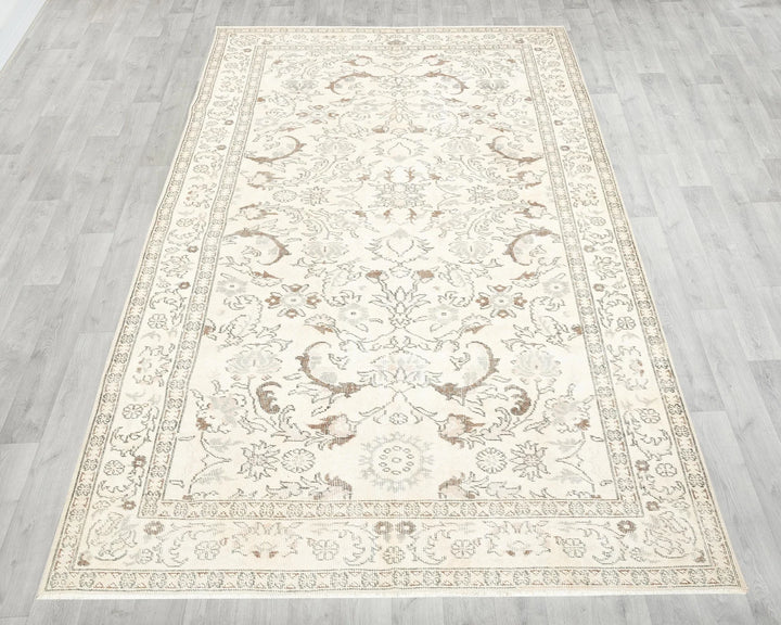 Beige Turkish Oushak Rug 8'11" x 6'3" Hand-Knotted | No. VR42107