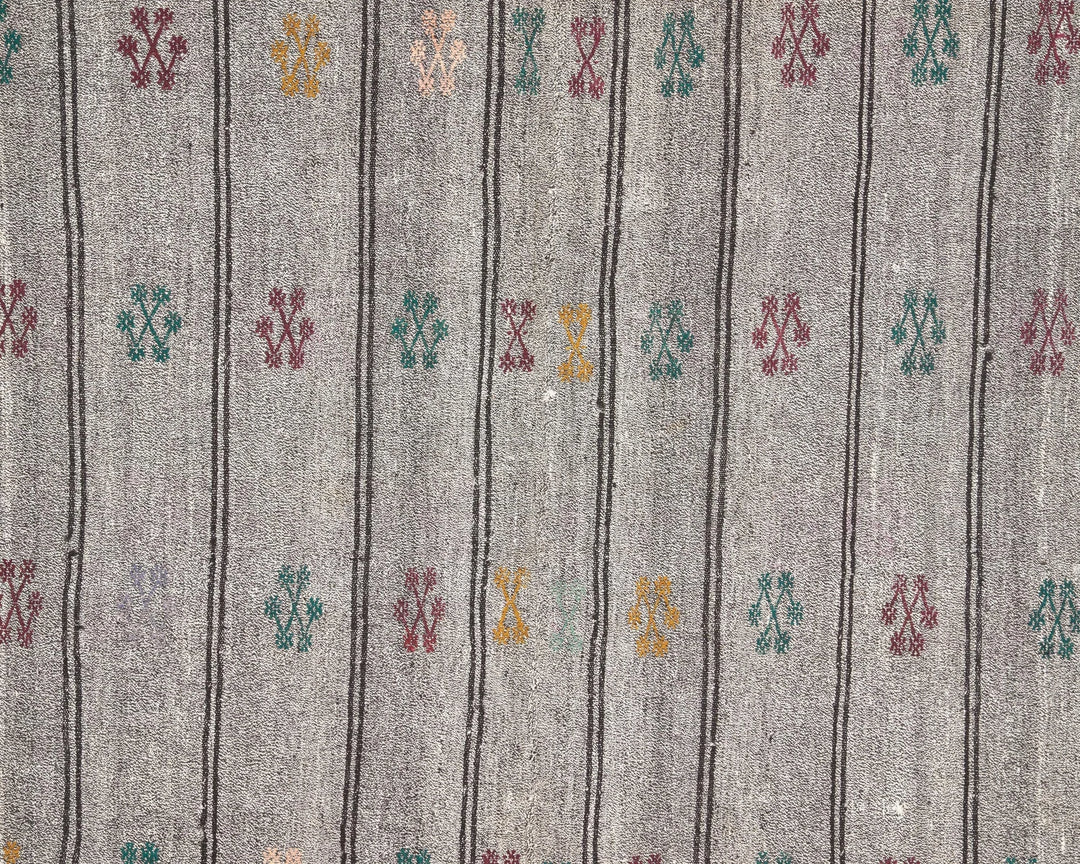 Gray Kilim Rug 6' 3" x 7' 9" | No. VR42236