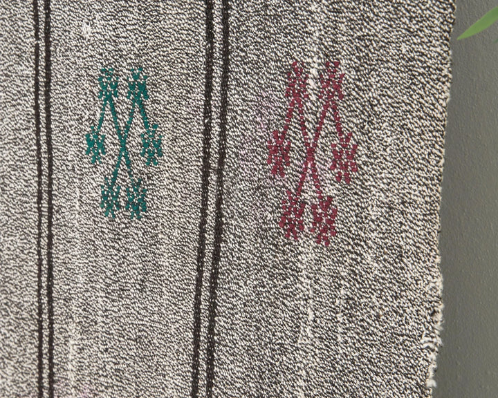 Gray Kilim Rug 6' 3" x 7' 9" | No. VR42236