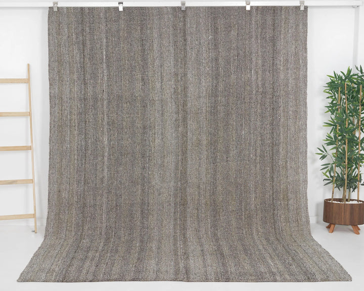 White Kilim Rug 7' 9" x 9' 10" | No. VR42294