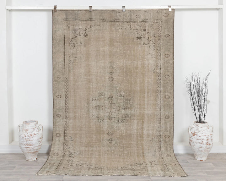 Beige Turkish Oushak Rug 5' 10" x 8' 9" Hand-Knotted | No. VR42403