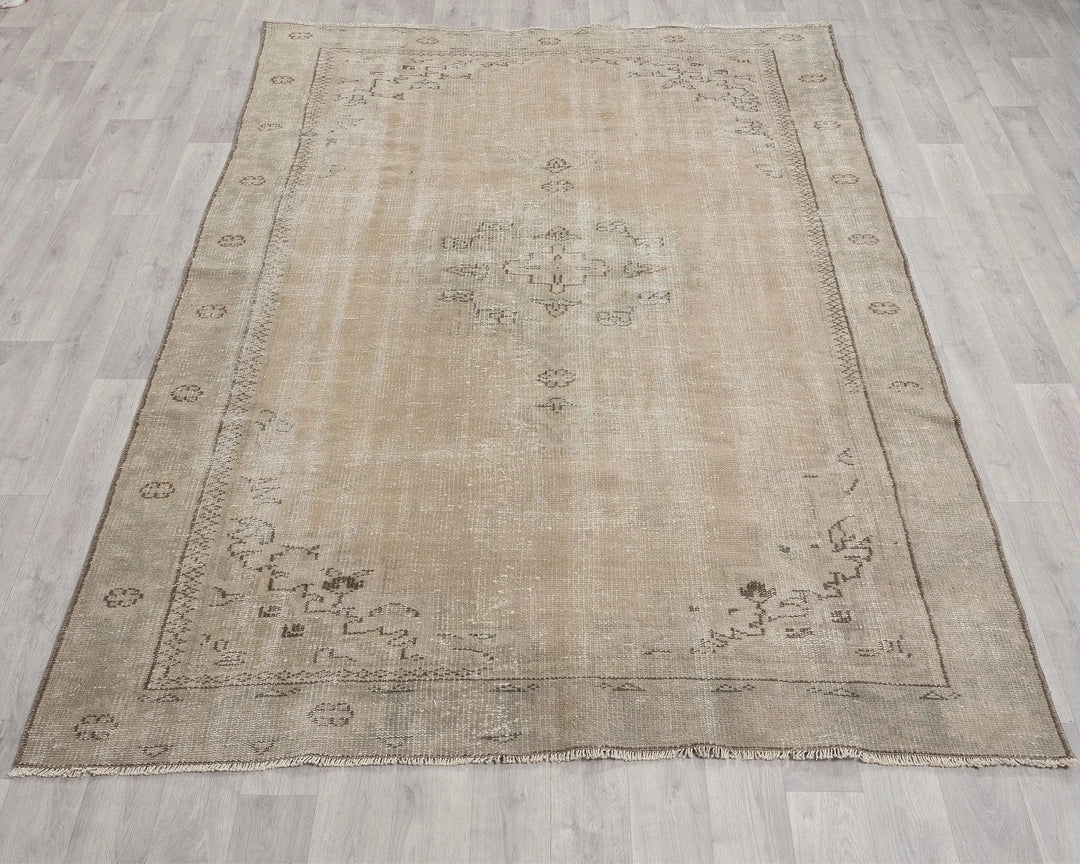 Beige Turkish Oushak Rug 5' 10" x 8' 9" Hand-Knotted | No. VR42403
