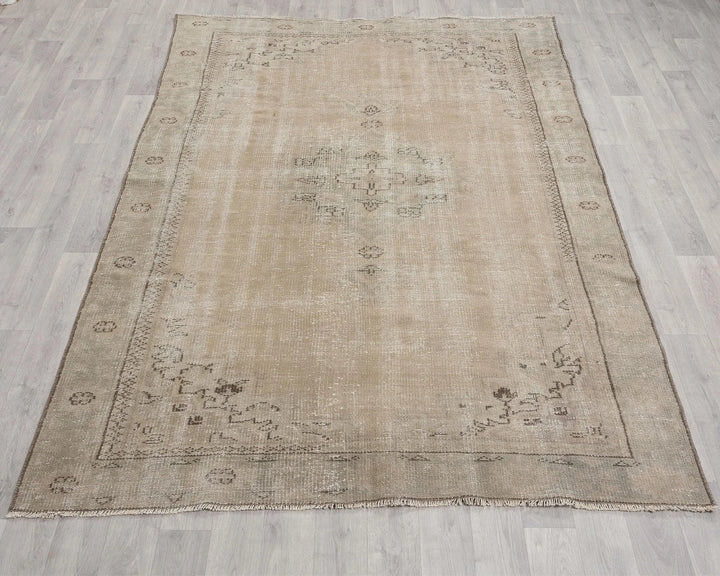 Beige Turkish Oushak Rug 5' 10" x 8' 9" Hand-Knotted | No. VR42403