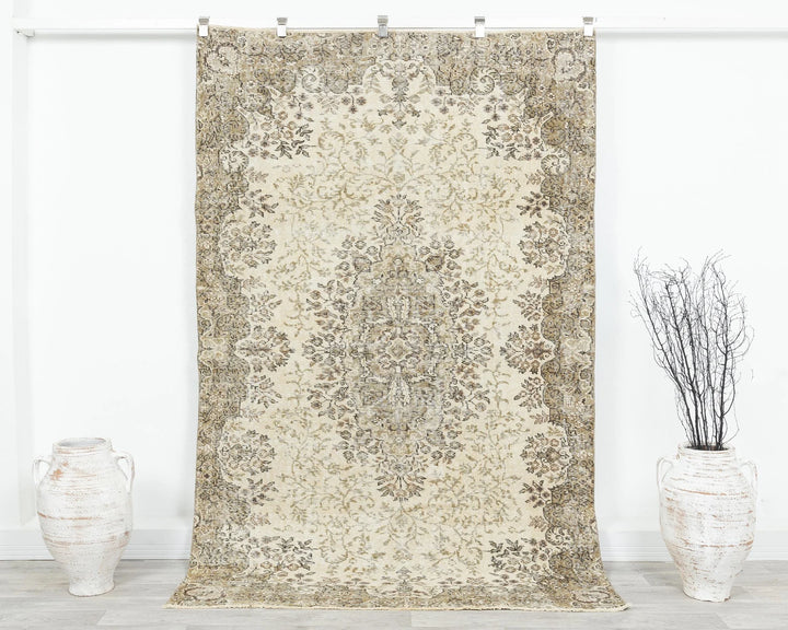 Beige Turkish Oushak Rug 7' 10" x 5' 1" Hand-Knotted | No. VR42687