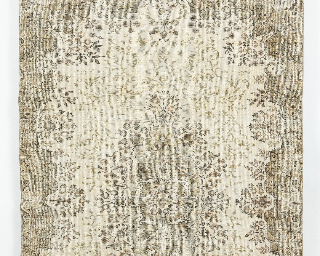 Beige Turkish Oushak Rug 7' 10" x 5' 1" Hand-Knotted | No. VR42687