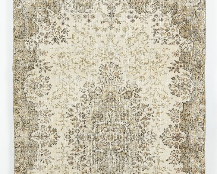 Beige Turkish Oushak Rug 7' 10" x 5' 1" Hand-Knotted | No. VR42687