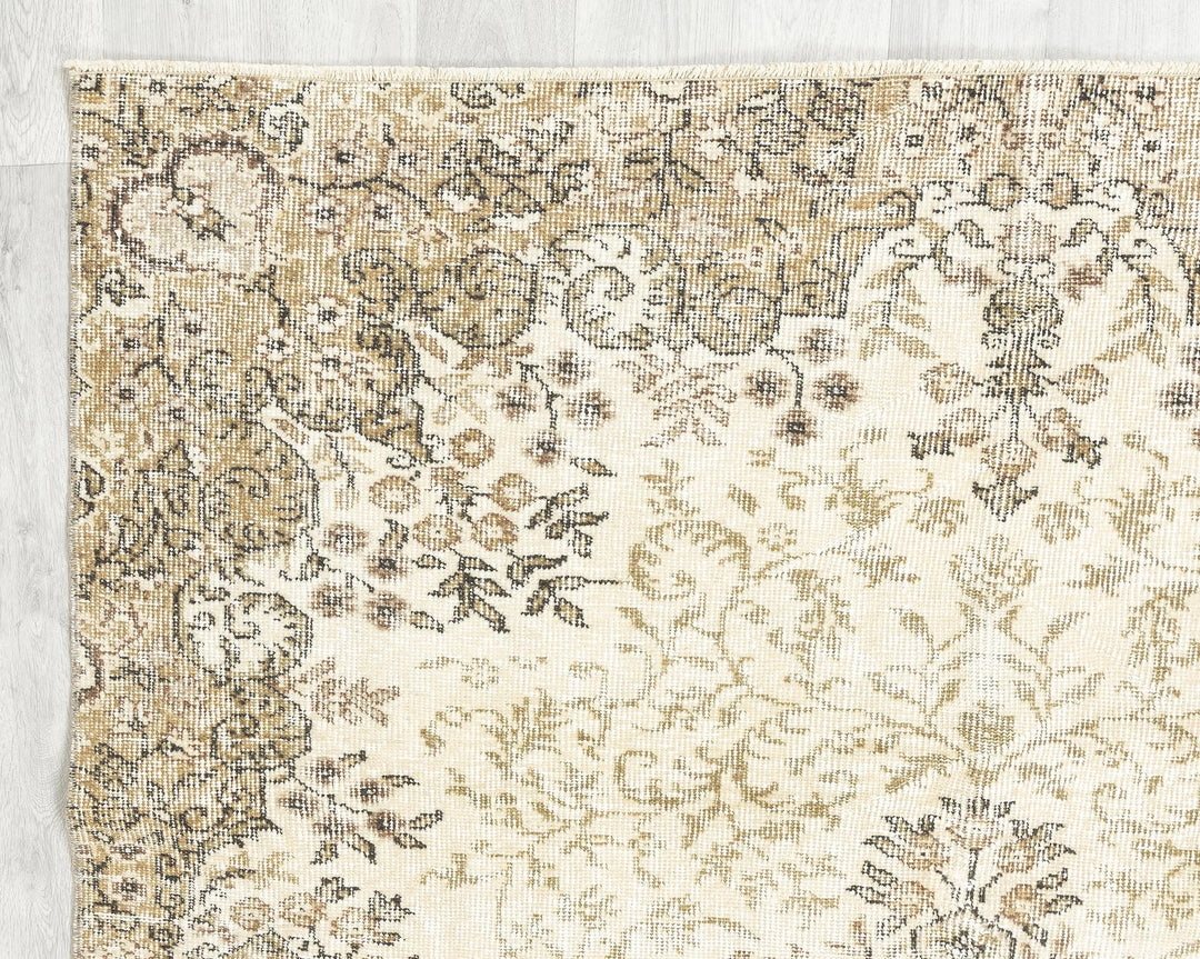 Beige Turkish Oushak Rug 7' 10" x 5' 1" Hand-Knotted | No. VR42687
