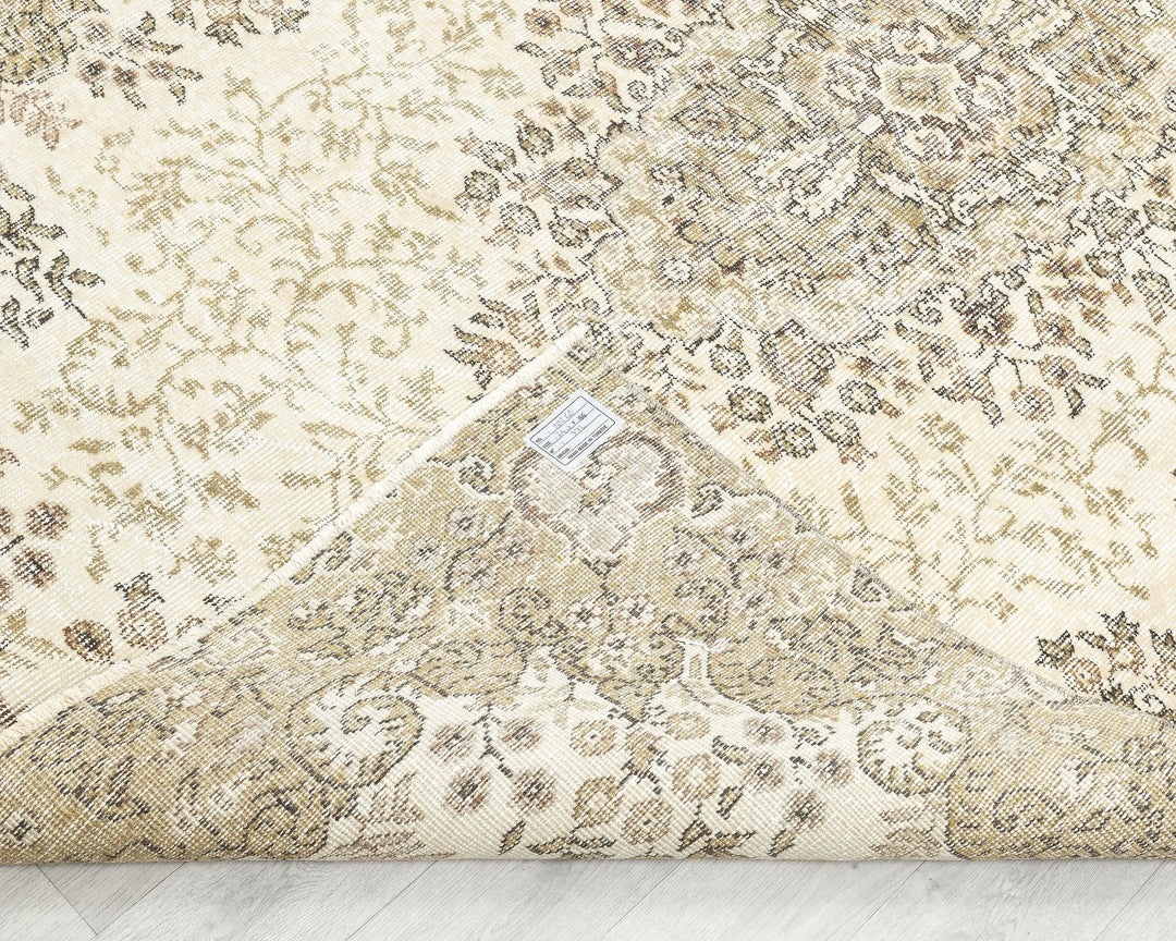 Beige Turkish Oushak Rug 7' 10" x 5' 1" Hand-Knotted | No. VR42687