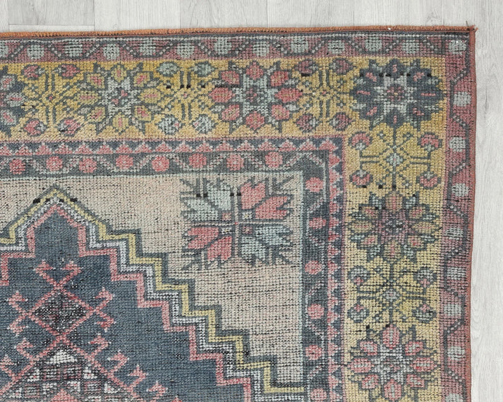 Oushak Rug 3' 9" x 7' 5" | No. VR42709