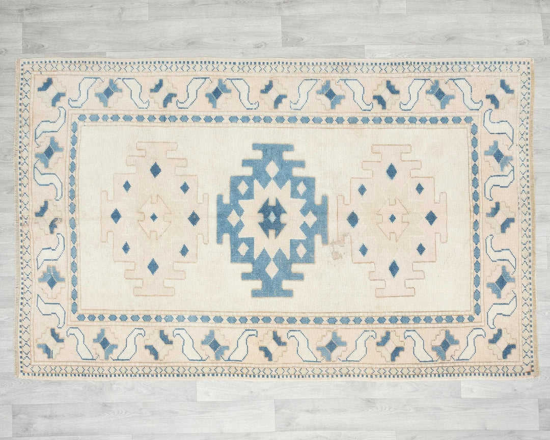 Multicolor Turkish Oushak Rug 4' 1" x 6' 6" Hand-Knotted | No. VR42851