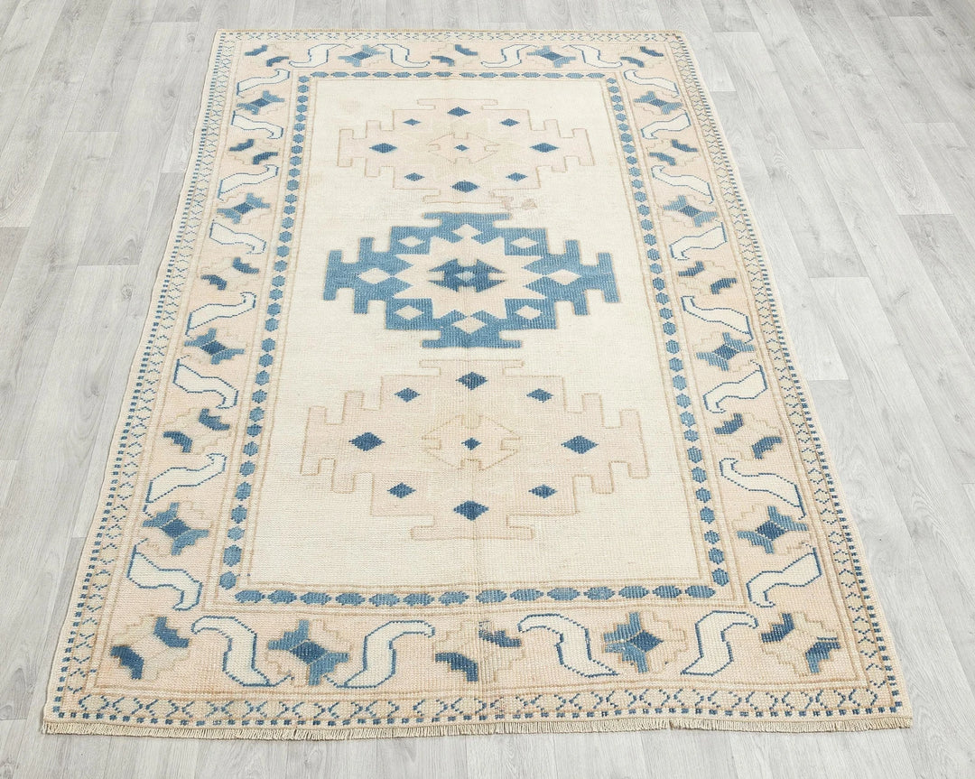 Multicolor Turkish Oushak Rug 4' 1" x 6' 6" Hand-Knotted | No. VR42851