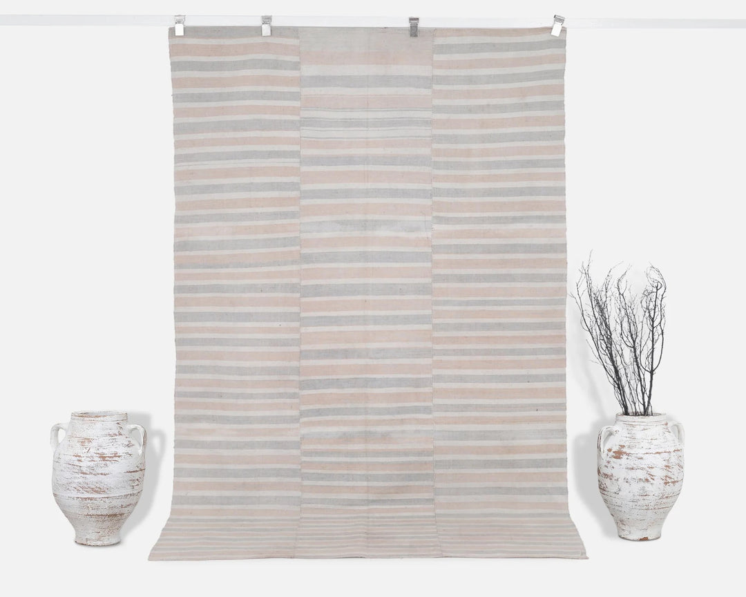 Neutral Kilim Rug 5' 1" x 8' 2" | No. VR43211