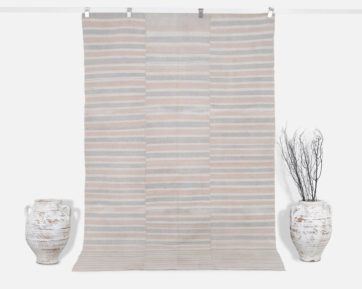 Neutral Kilim Rug 5' 1" x 8' 2" | No. VR43211