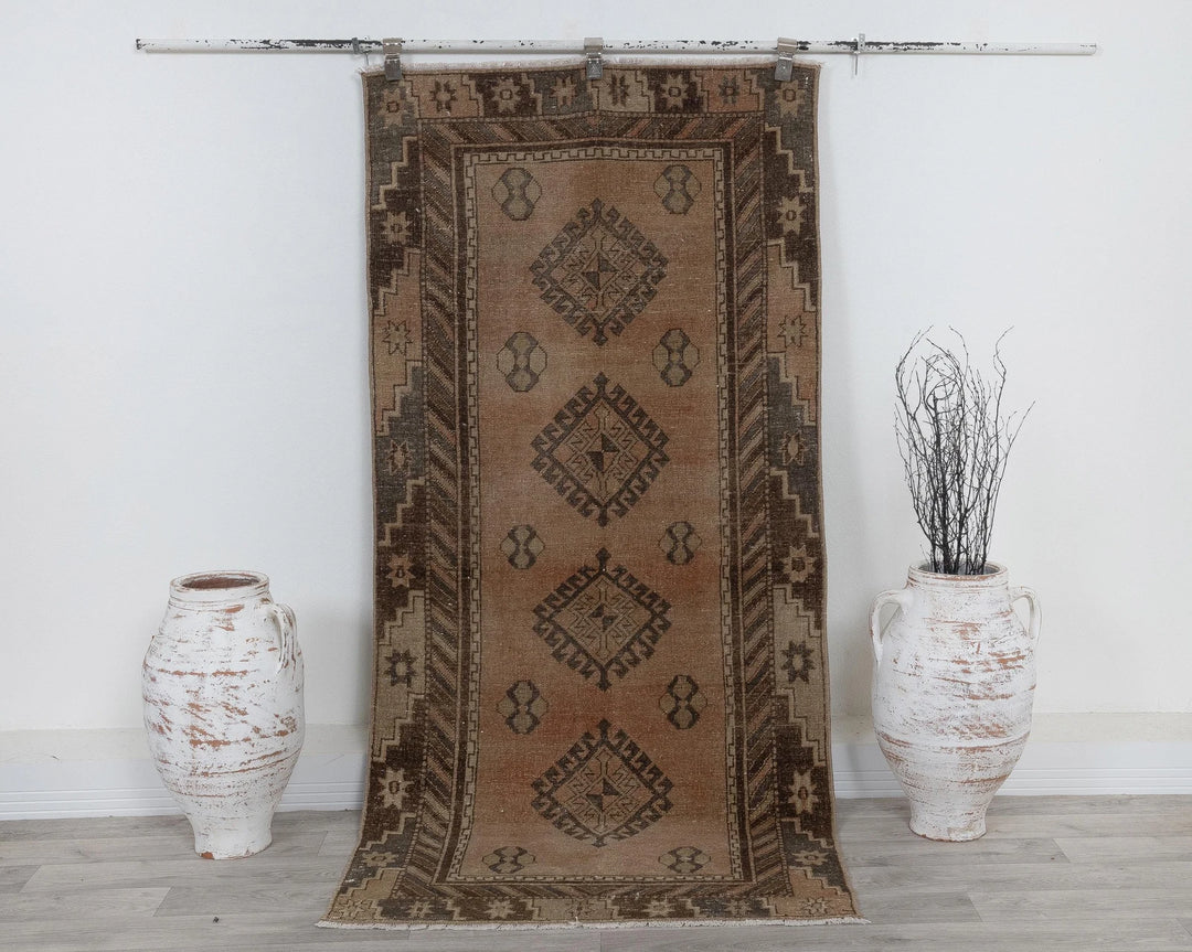 Beige Runner Rug 3' 1" x 6' 7" | No. VR43345