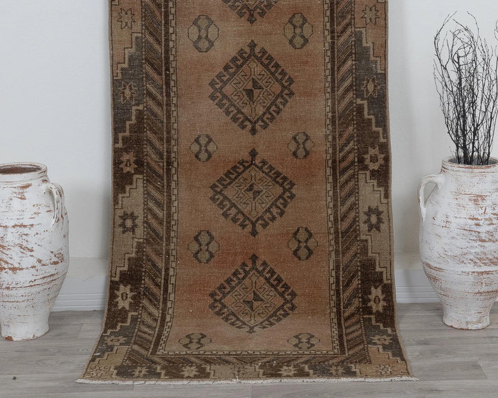 Beige Runner Rug 3' 1" x 6' 7" | No. VR43345