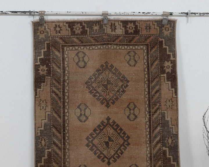 Beige Runner Rug 3' 1" x 6' 7" | No. VR43345