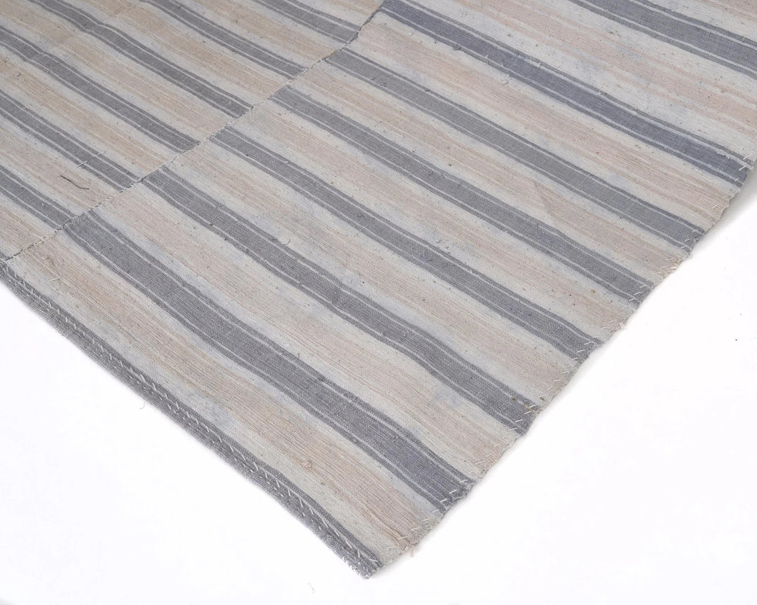 Multicolor Turkish Kilim Rug 5'6" x 8'8" Flat-Weave border