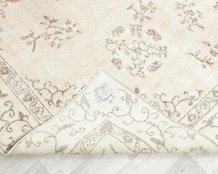 Beige Oushak Rug 6' 5" x 9' 7" | No. VR43463