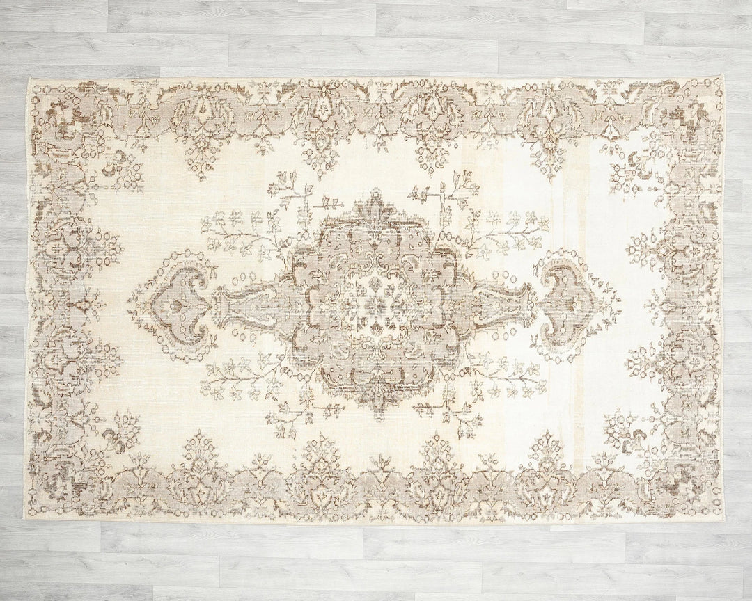 Beige Turkish Oushak Rug 5' 1" x 8' 8" Hand-Knotted | No. VR43486