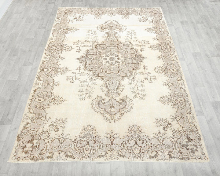 Beige Turkish Oushak Rug 5' 1" x 8' 8" Hand-Knotted | No. VR43486