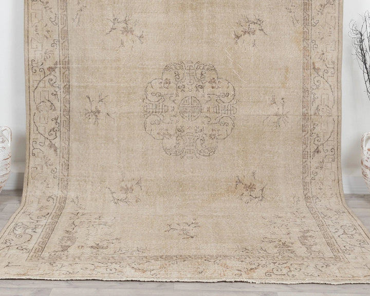 Beige Turkish Oushak Rug 6' 7" x 9' 11" Hand-Knotted | No. VR43658