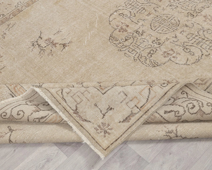 Beige Turkish Oushak Rug 6' 7" x 9' 11" Hand-Knotted | No. VR43658
