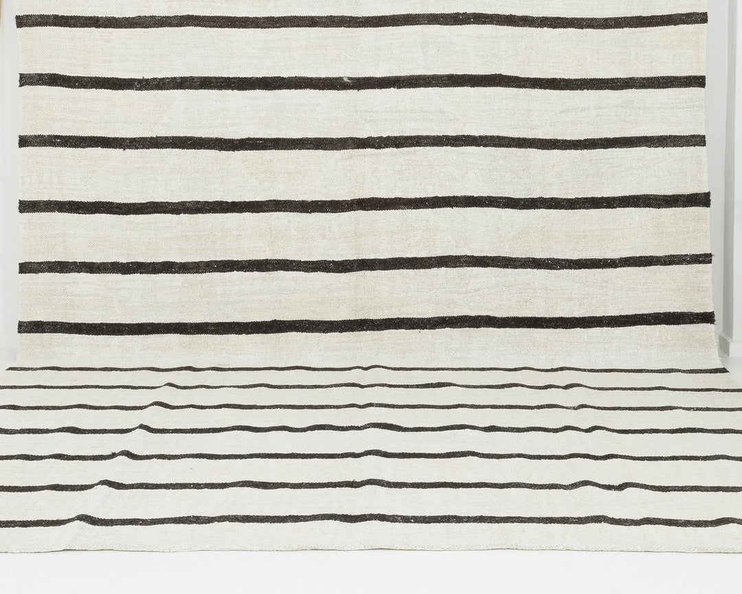 Black Kilim Rug 8' 10" x 11' 6" | No. VR43775