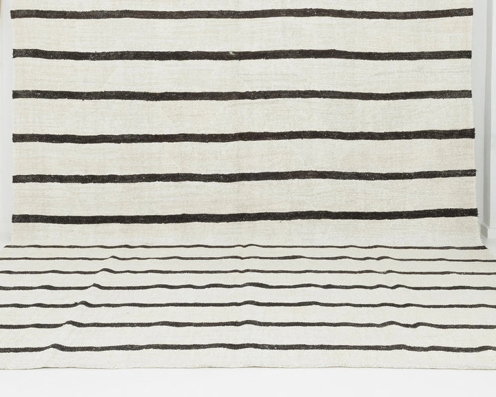 Black Kilim Rug 8' 10" x 11' 6" | No. VR43775