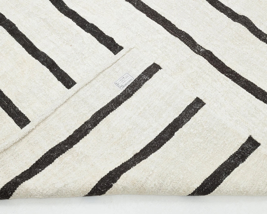 Black Kilim Rug 8' 10" x 11' 6" | No. VR43775