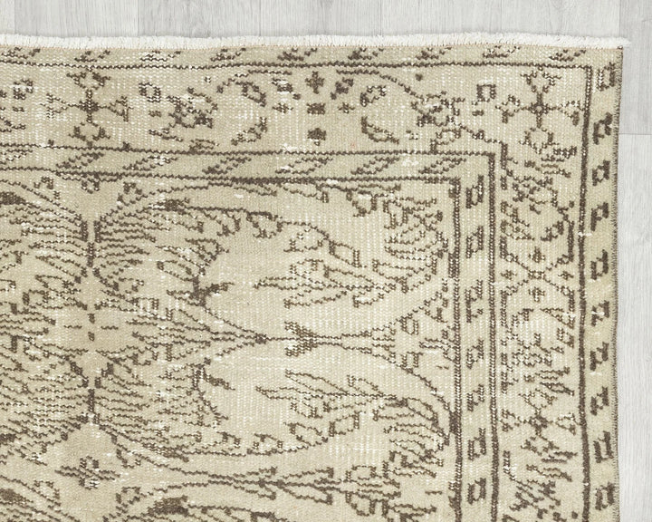 Beige Oushak Rug 3' 8" x 7' | No. VR43936