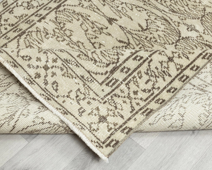 Beige Oushak Rug 3' 8" x 7' | No. VR43936