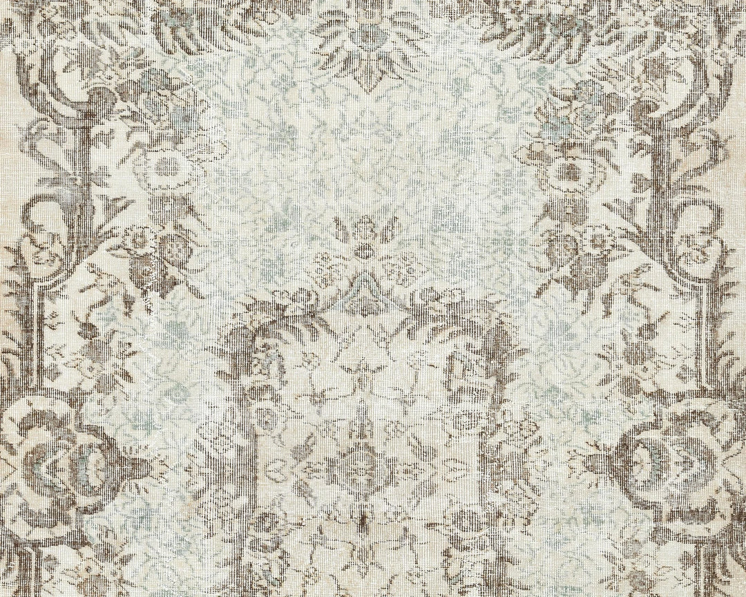 Beige Oushak Rug 5' 7" x 8' 4" | No. VR44276