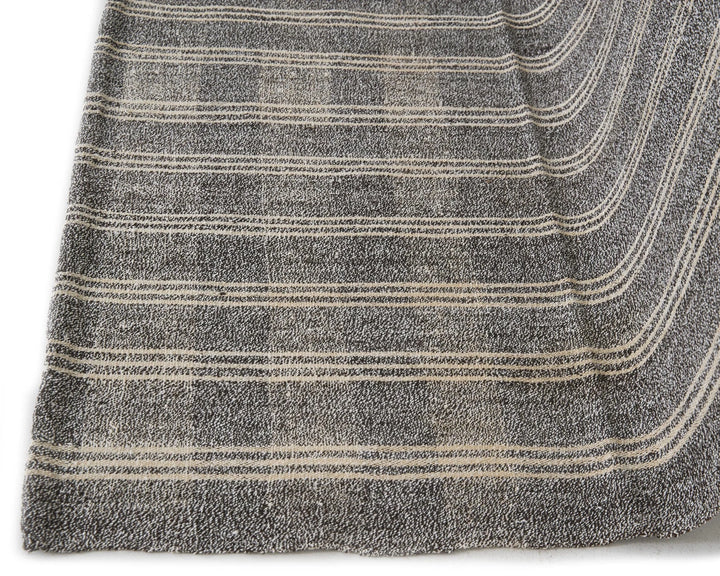 Gray Kilim Rug 5' 8" x 8' 2" | No. VR44442