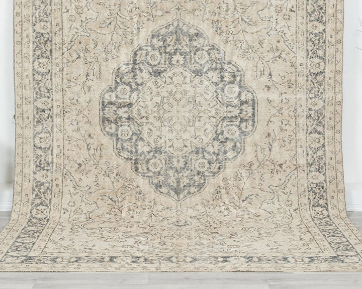 Oushak Rug 5' 10" x 9' 1" | No. VR44461