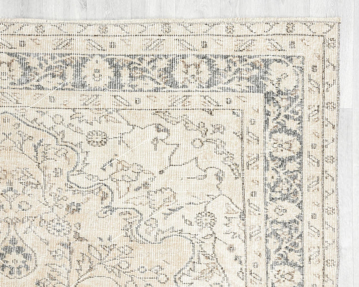 Oushak Rug 5' 10" x 9' 1" | No. VR44461