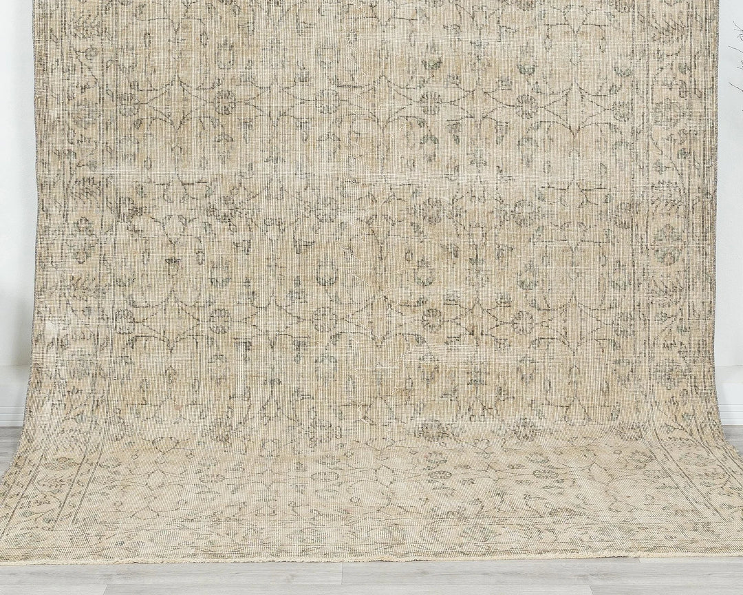 Beige Turkish Oushak Rug 6' 4" x 9' 6" Hand-Knotted | No. VR44505